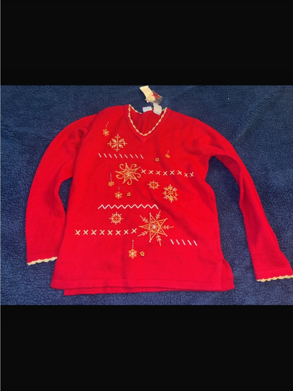 Red Women's Holiday Embroidered V-Neck Sweater Gold bling size small